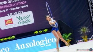 milanese forza e coraggio sella viola un cerchio sfe08818a copia simone ferraro ph